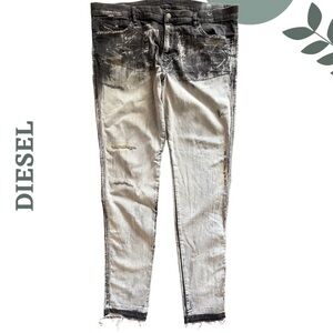Diesel Men’s Retro Ombre D-REEFT-SP1-NE Distressed Skinny Jeans Black Size 40